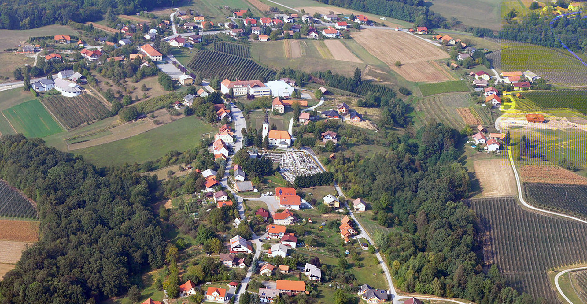Artiče, zračni posnetek
