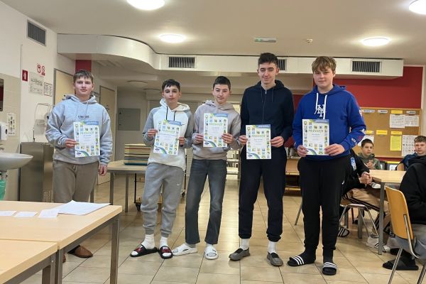 Podelitev pohval fantom za lepo urejeno sobo