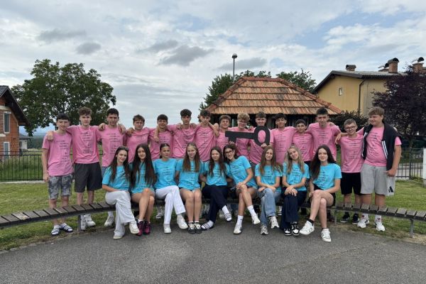 Spominska fotografija devetošolcev